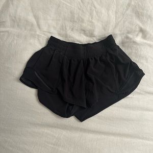 Black 2.5 “ hotty hot short shorts